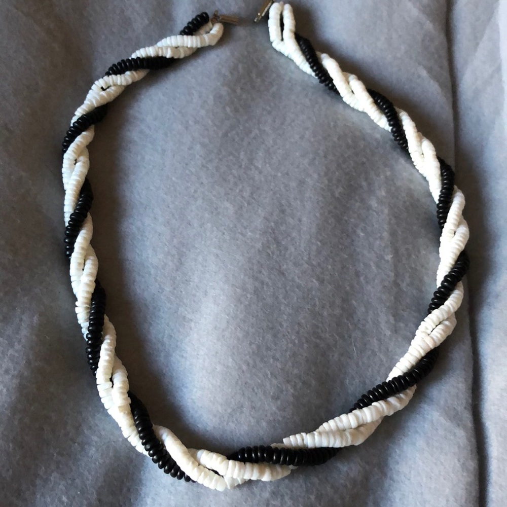 Black & White Puka Shell 18” Necklace